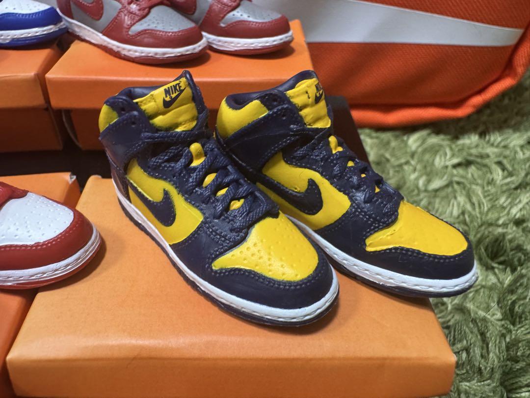 Nike Dunk ミニチュアフィギュア 7足セット