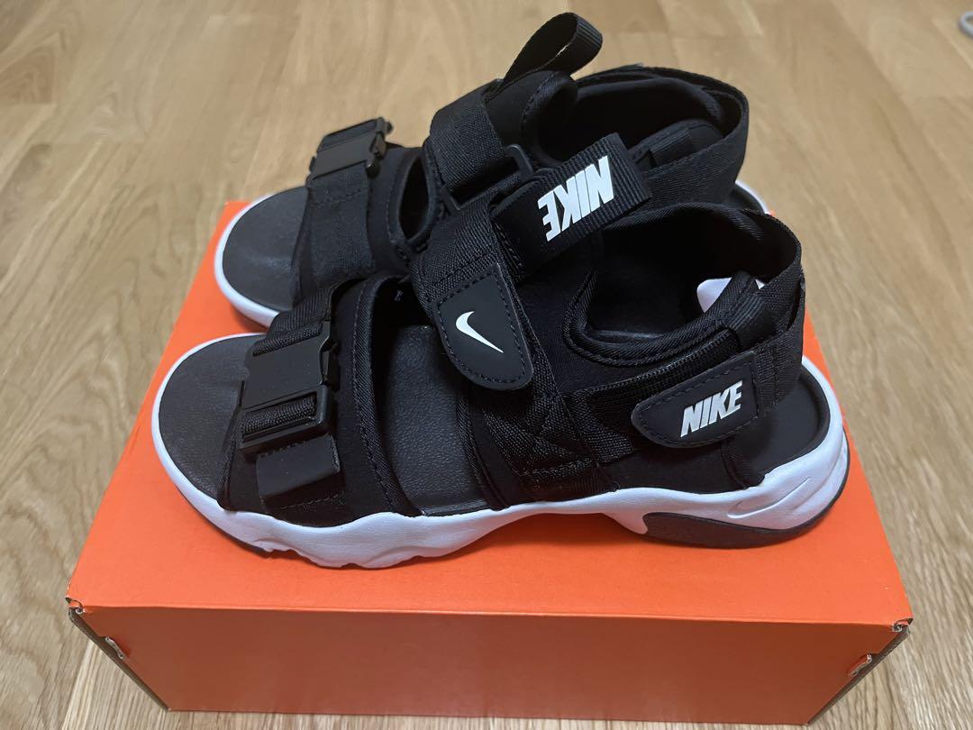 Nike スポーツサンダル 黒