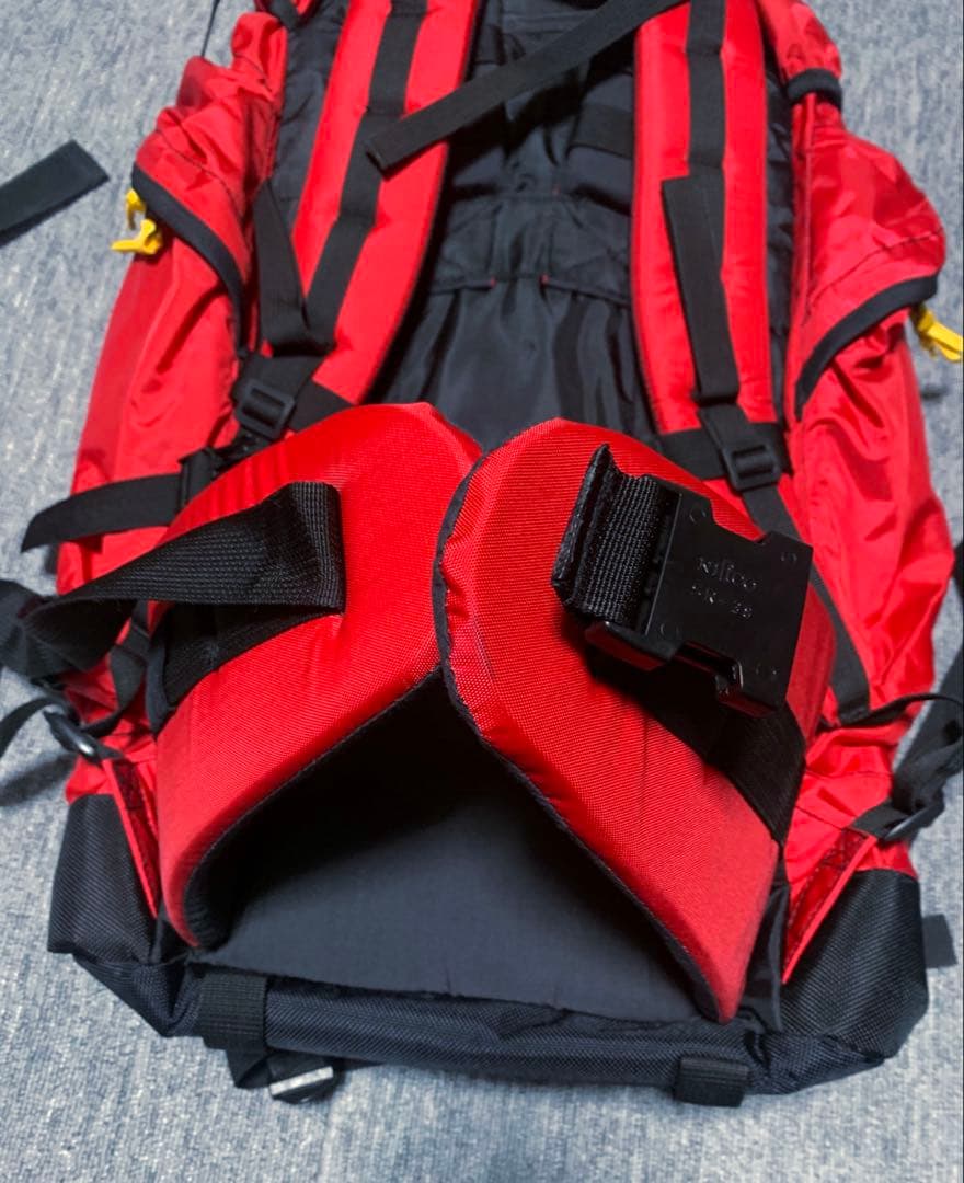 Marlboro マルボロ バックパック リュック 2WAY Marlboro マルボロ バックパック リュック 2WAY