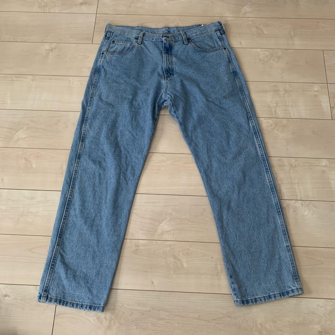 Wrangler RUGGED WEAR RELAXED FIT