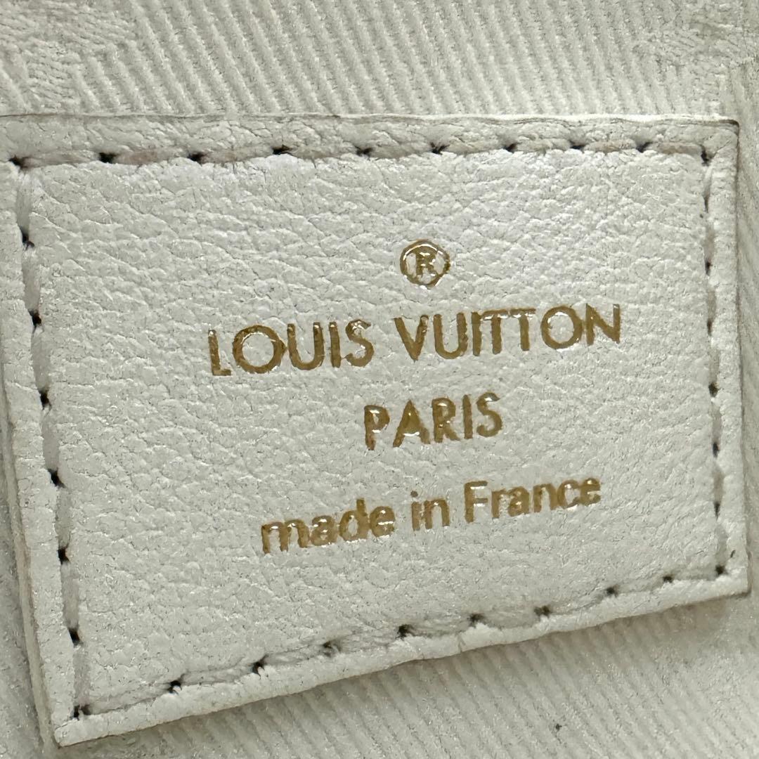 ルイヴィトン バブルグラム パピヨンBB ホワイト