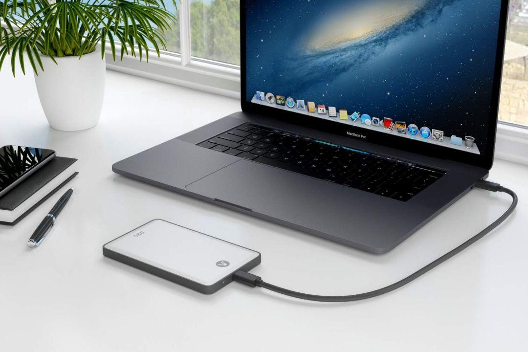 USB-C 外付けSSD シルバー/ブラック