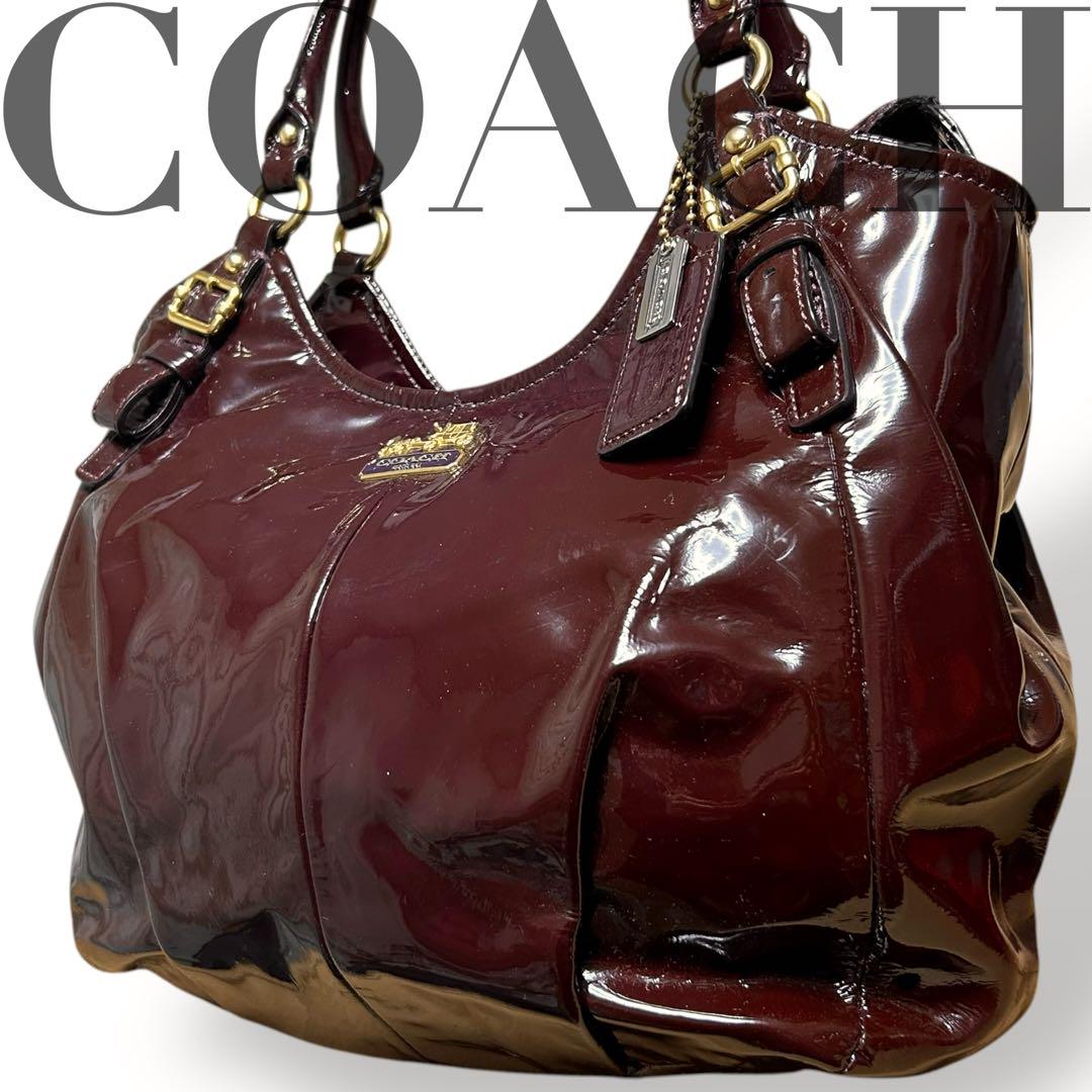 COACH　コーチ　トートバッグ　エナメル　ワインレッド　ロゴ　A4収納　肩掛け