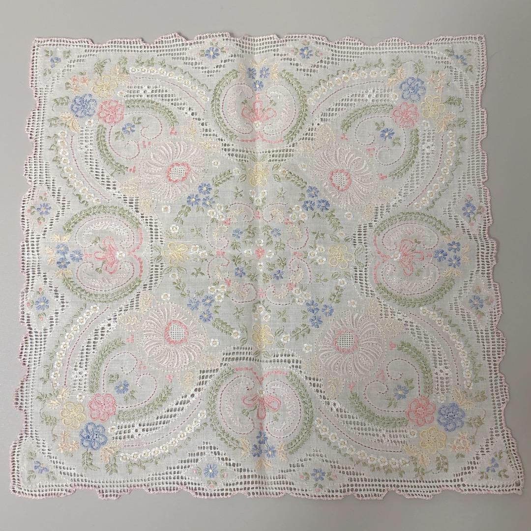 美品  希少  汕頭 スワトウ  手刺繍ハンカチ 値下げ 希少 汕頭 スワトウ 手刺繍ハンカチ 年代物 - メルカリ