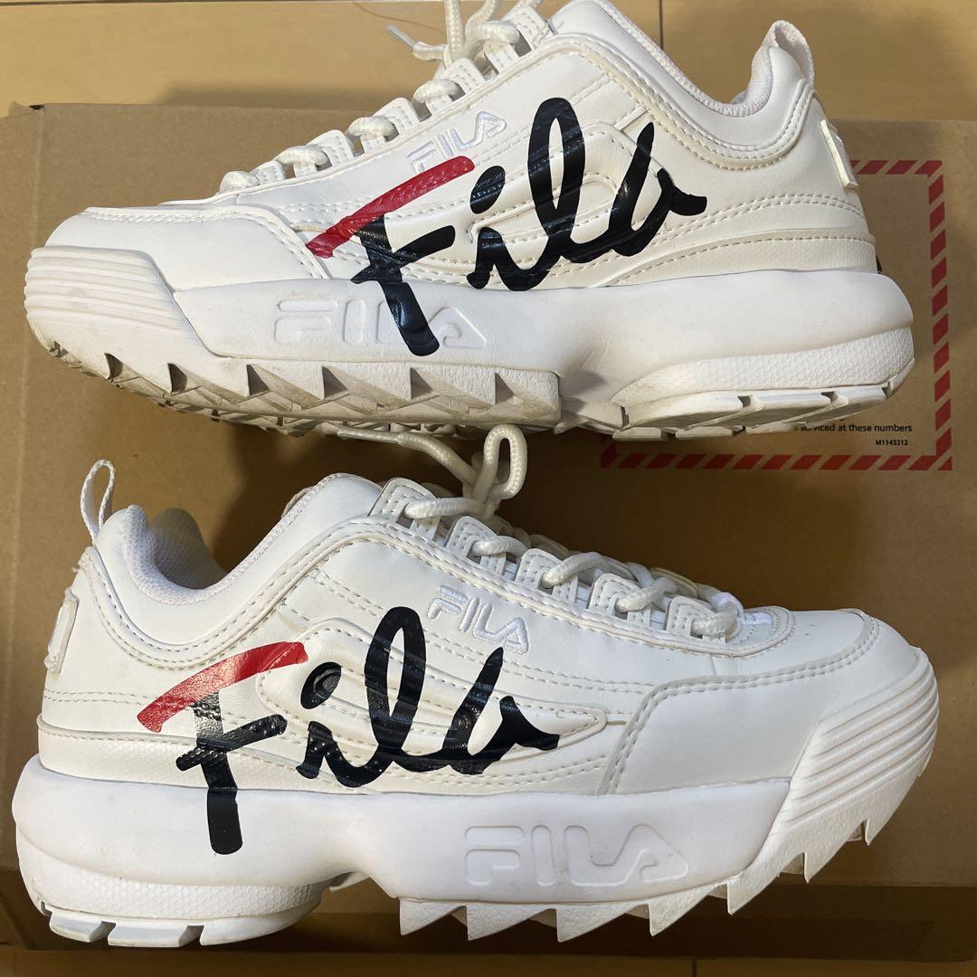 新品未使用FILA ホワイト スニーカー FILA フィラ ホワイト スニーカー｜Yahoo!フリマ（旧PayPayフリマ）