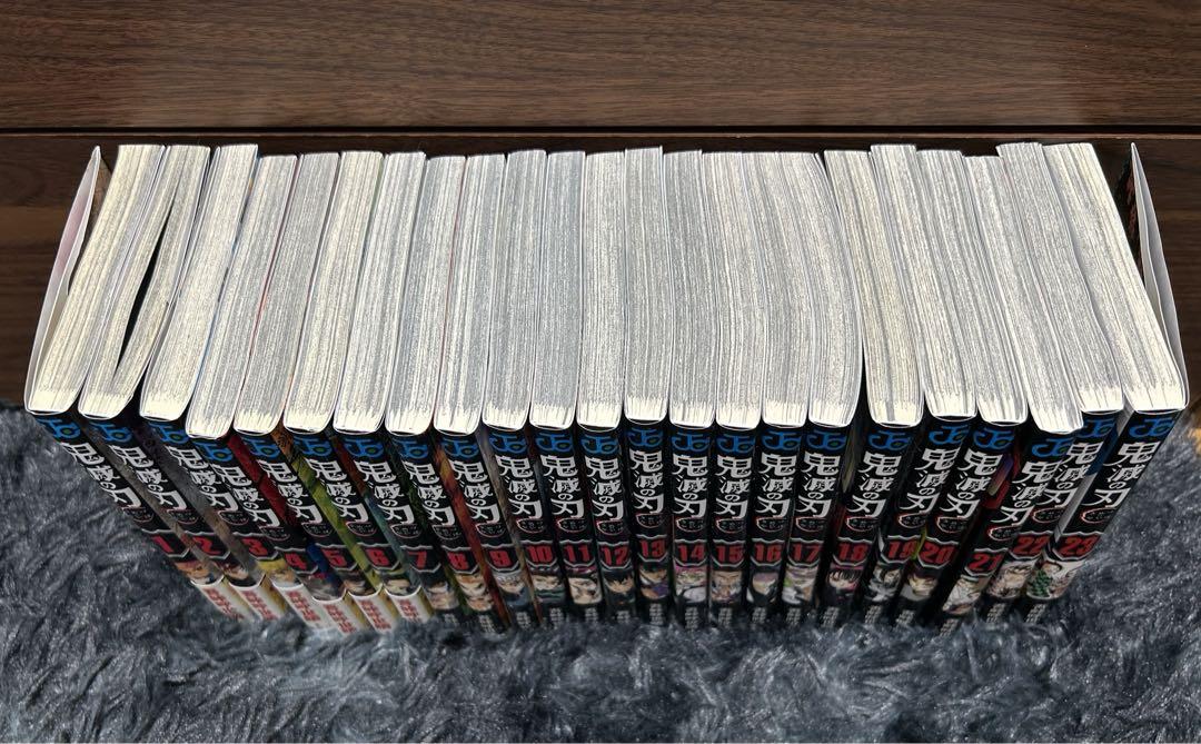 鬼滅の刃1~23巻 全巻セット - メルカリ