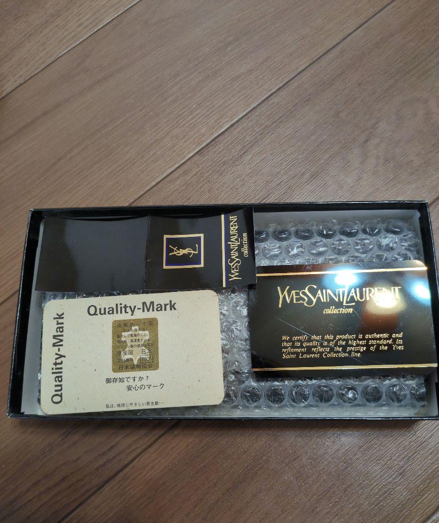 【新品未使用】イブ・サンローラン長財布牛革