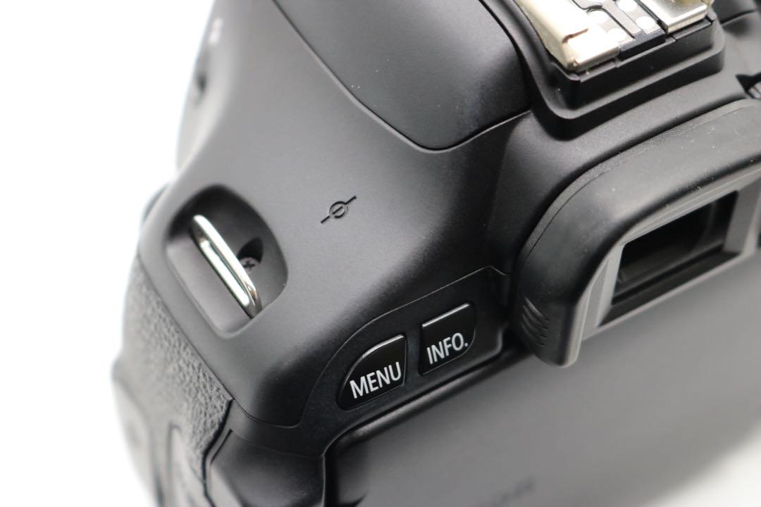 超美品ですが少し訳あり 【Canon EOS Kiss X5 レンズセット】