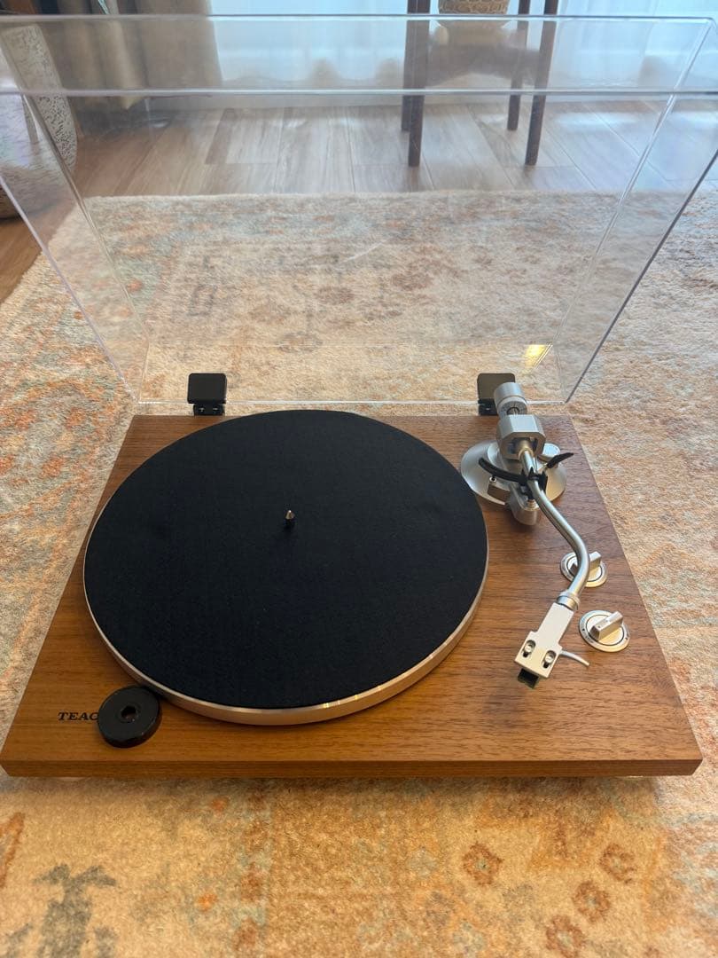 3ヶ月のみ使用　美品　品切れ商品　希少　TEAC レコードプレーヤー 本体