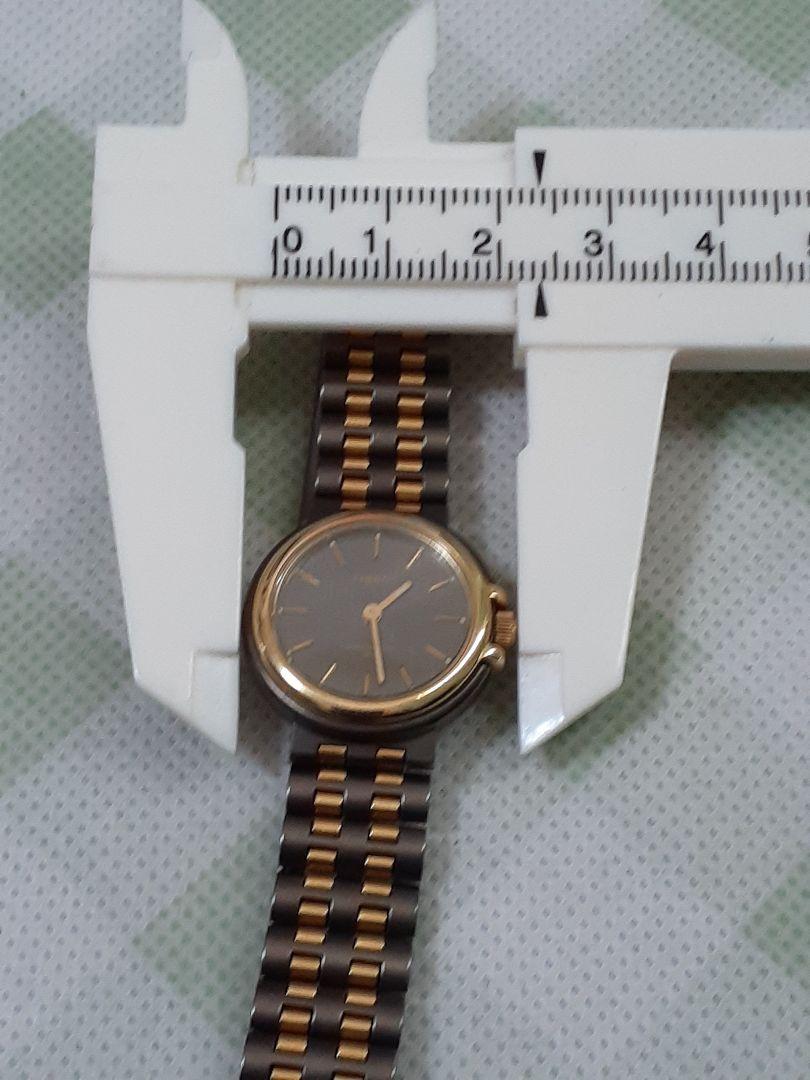 TISSOT 青文字盤 金属ベルト時計