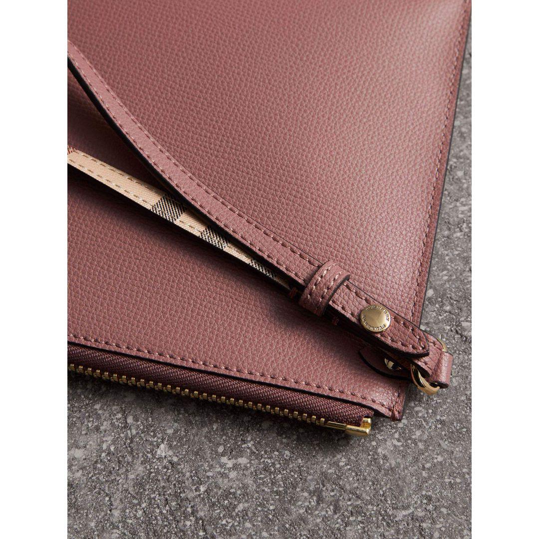 格安大特価 新品 ポーチ ピンク FH7Wv-m70042780203 BURBERRY ヘイマーケット 高品質人気