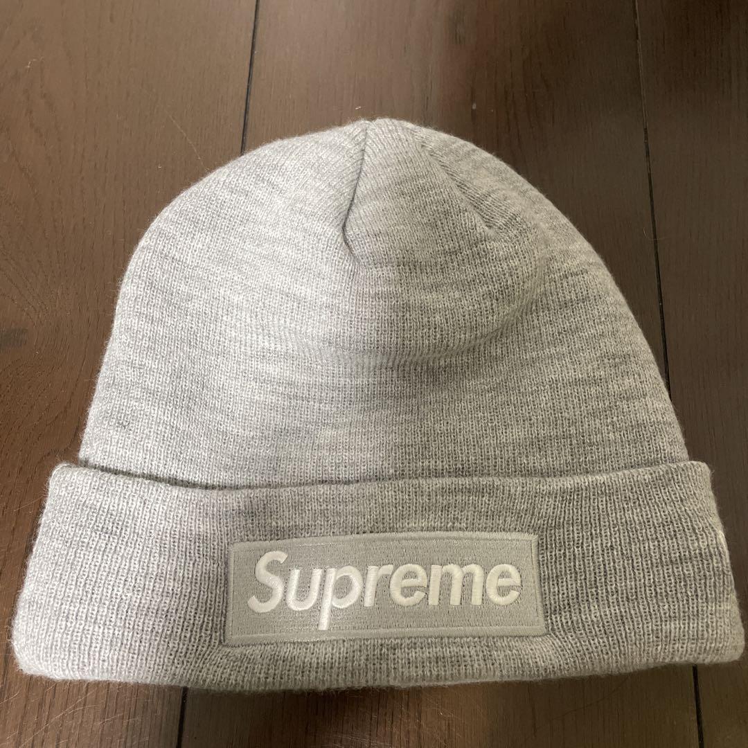 Supreme グレー ニット帽　バンダナ　ボックスロゴ　グレー　美品 Supreme Box Logo Beanie グレー 24FW AW - メルカリ