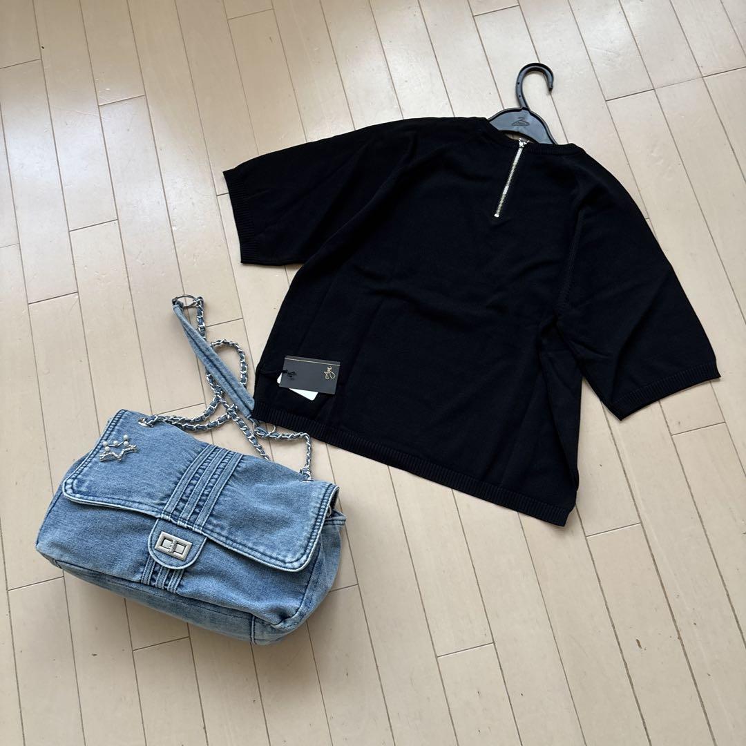 新品☆ブラック☆バックジップブラックトップス☆送料込み
