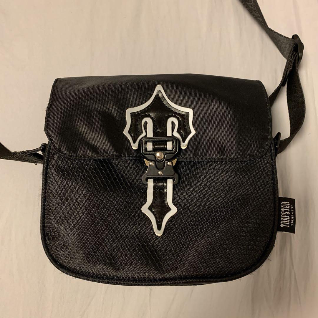 TRAPSTARショルダーバック