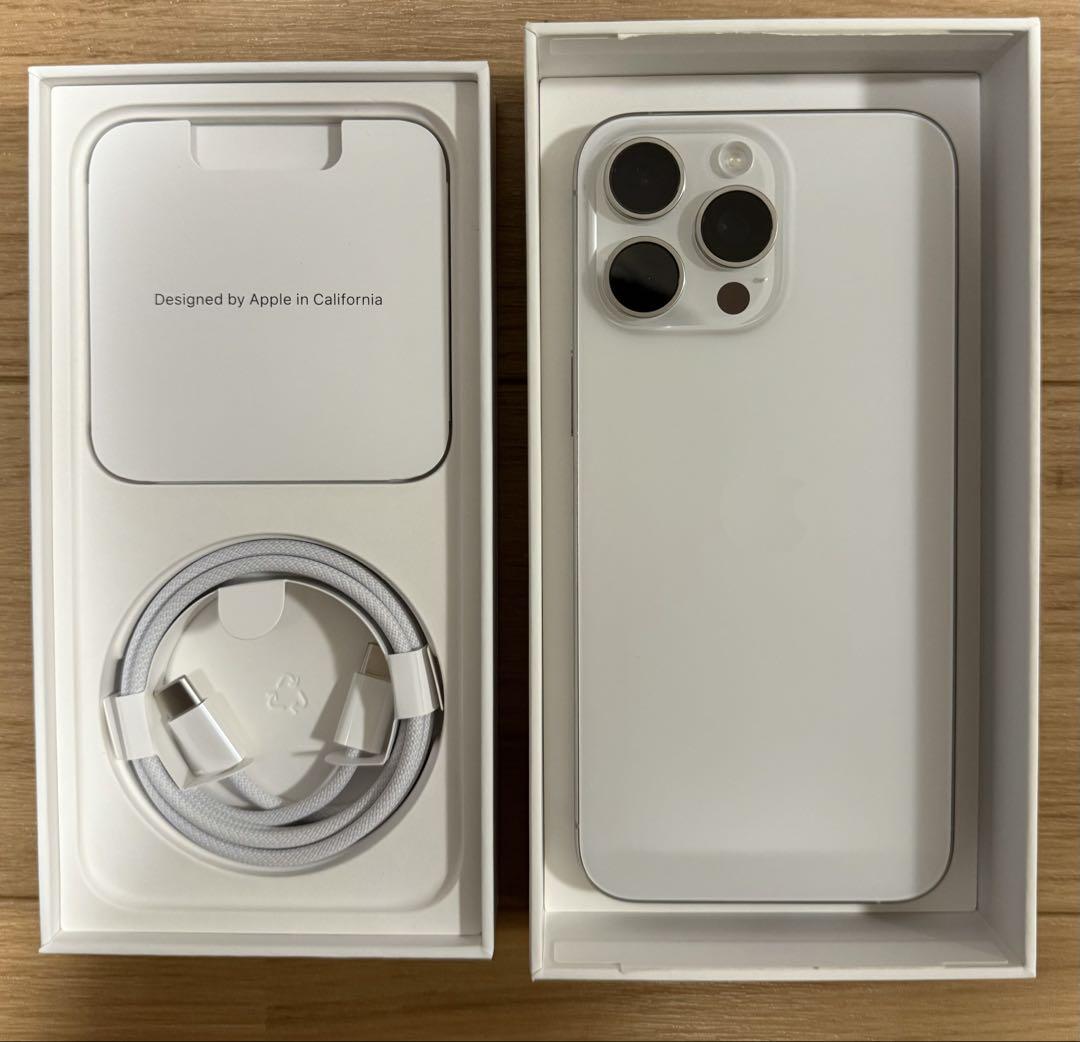 iPhone 15 Pro Max 256GB ホワイトチタニウムSIMフリー iPhone 15 Pro Max 256GB - ホワイトチタニウム（SIMフリー