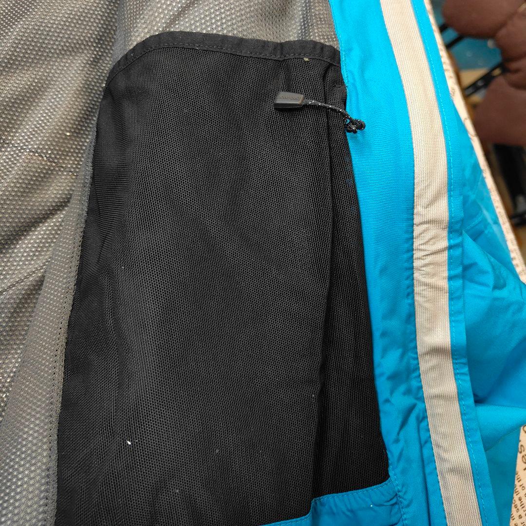 ストームパーカM montbell