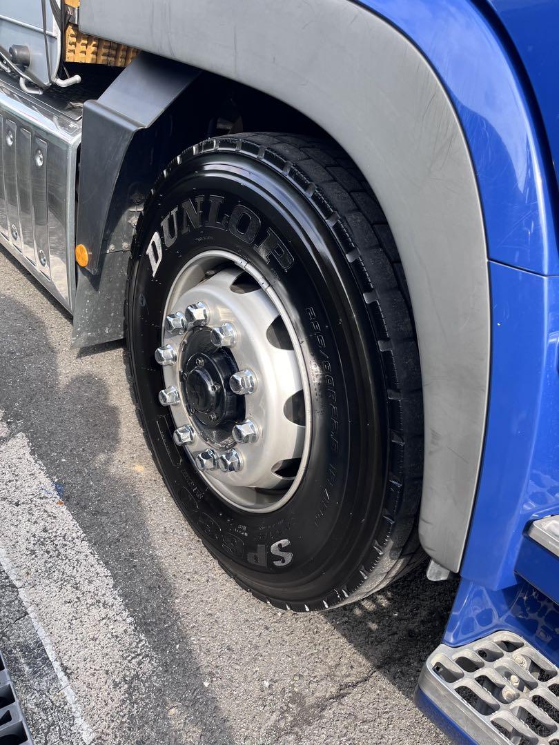 メーカー公認　LUHMI tire glos タイヤグロス　タイヤワックス