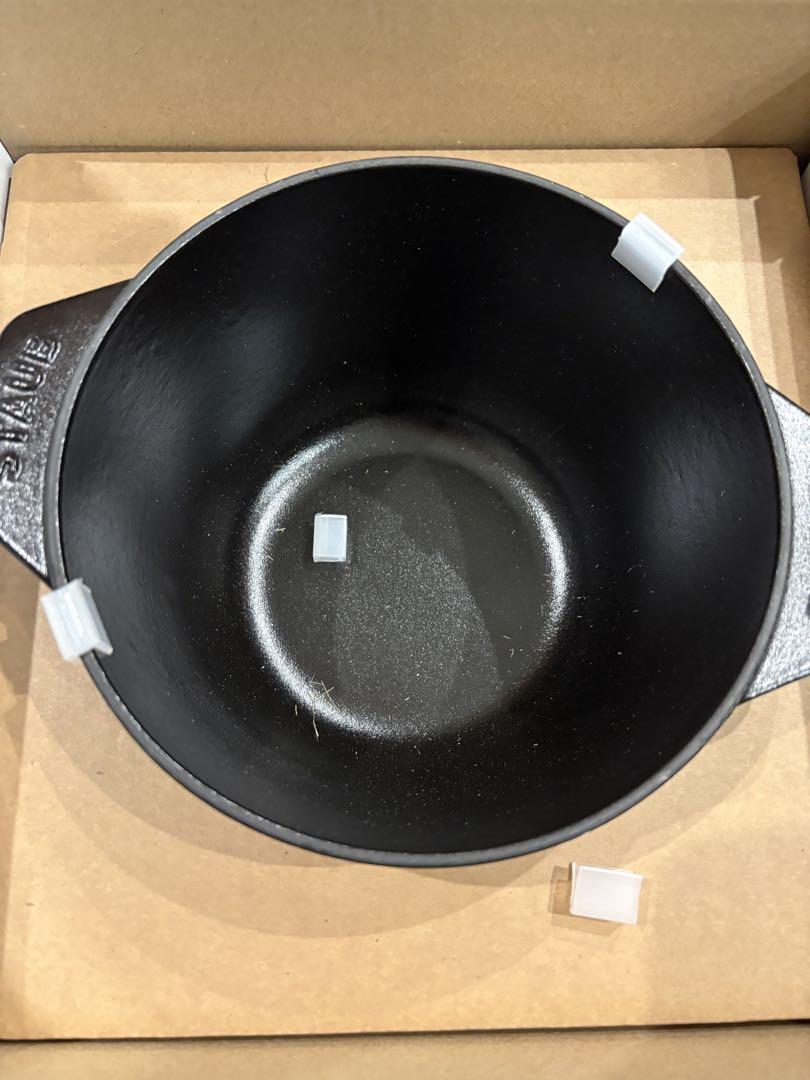 STAUB 鋳鉄 両手鍋 小型 黒　16センチ