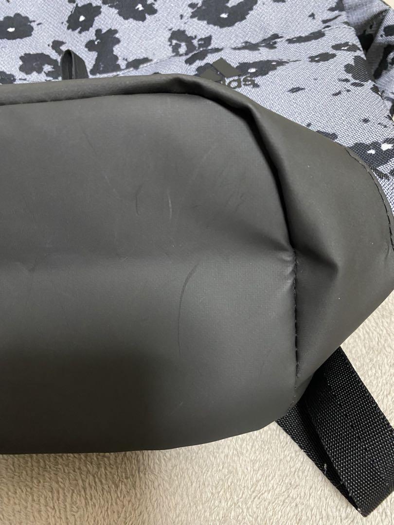 【美品】adidas /アディダスステラマッカートニーコラボ花柄 リュック