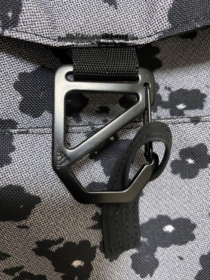 【美品】adidas /アディダスステラマッカートニーコラボ花柄 リュック