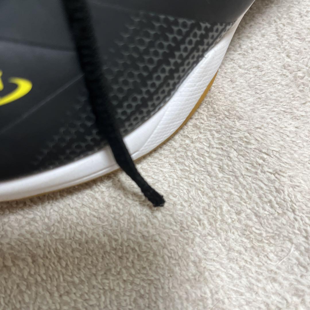 ヨネックスバドミントンシューズ２４㌢