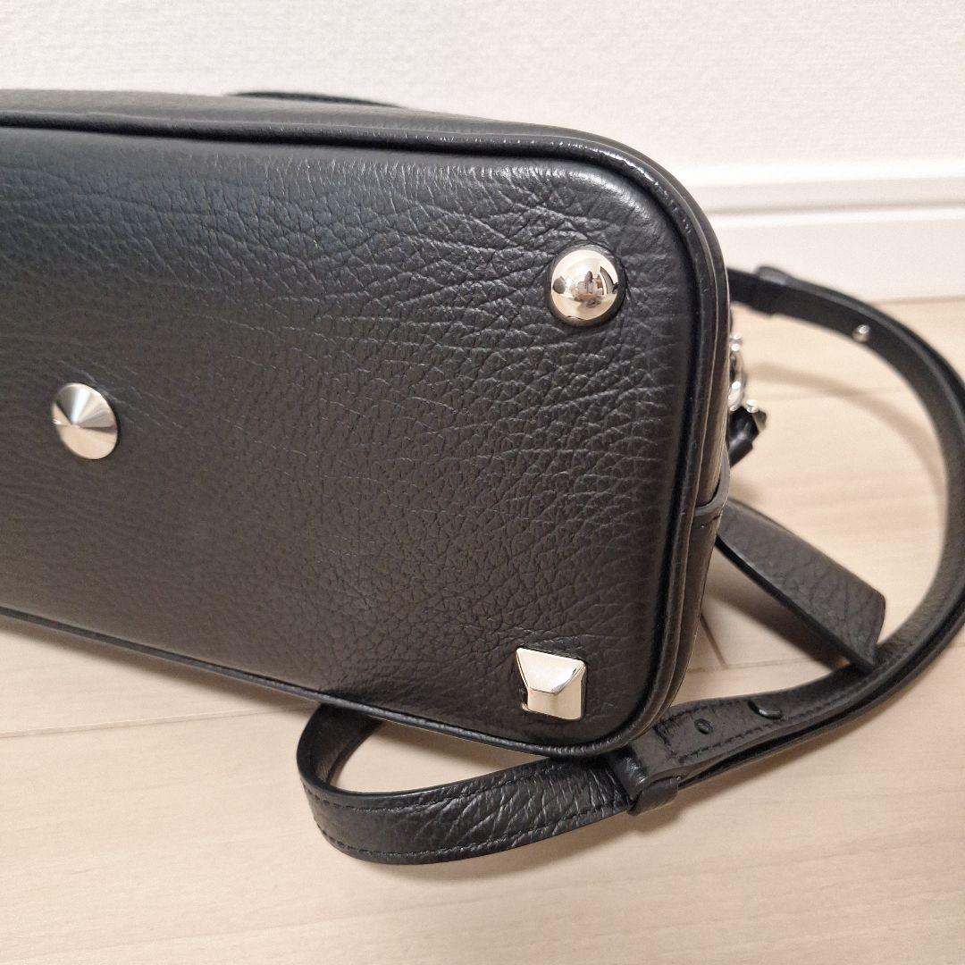 ちゃんり　Maison Margiels ブラックレザーハンドバッグ