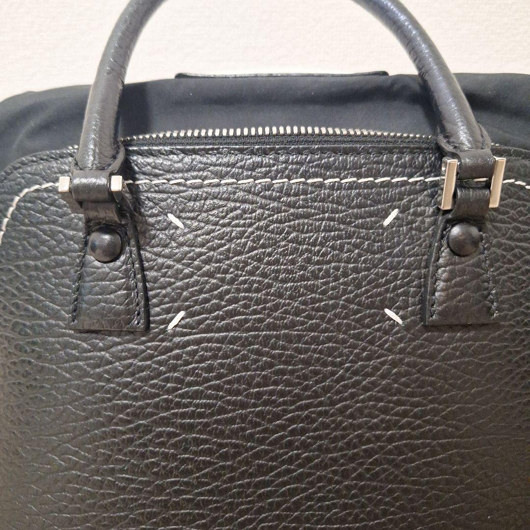 ちゃんり　Maison Margiels ブラックレザーハンドバッグ