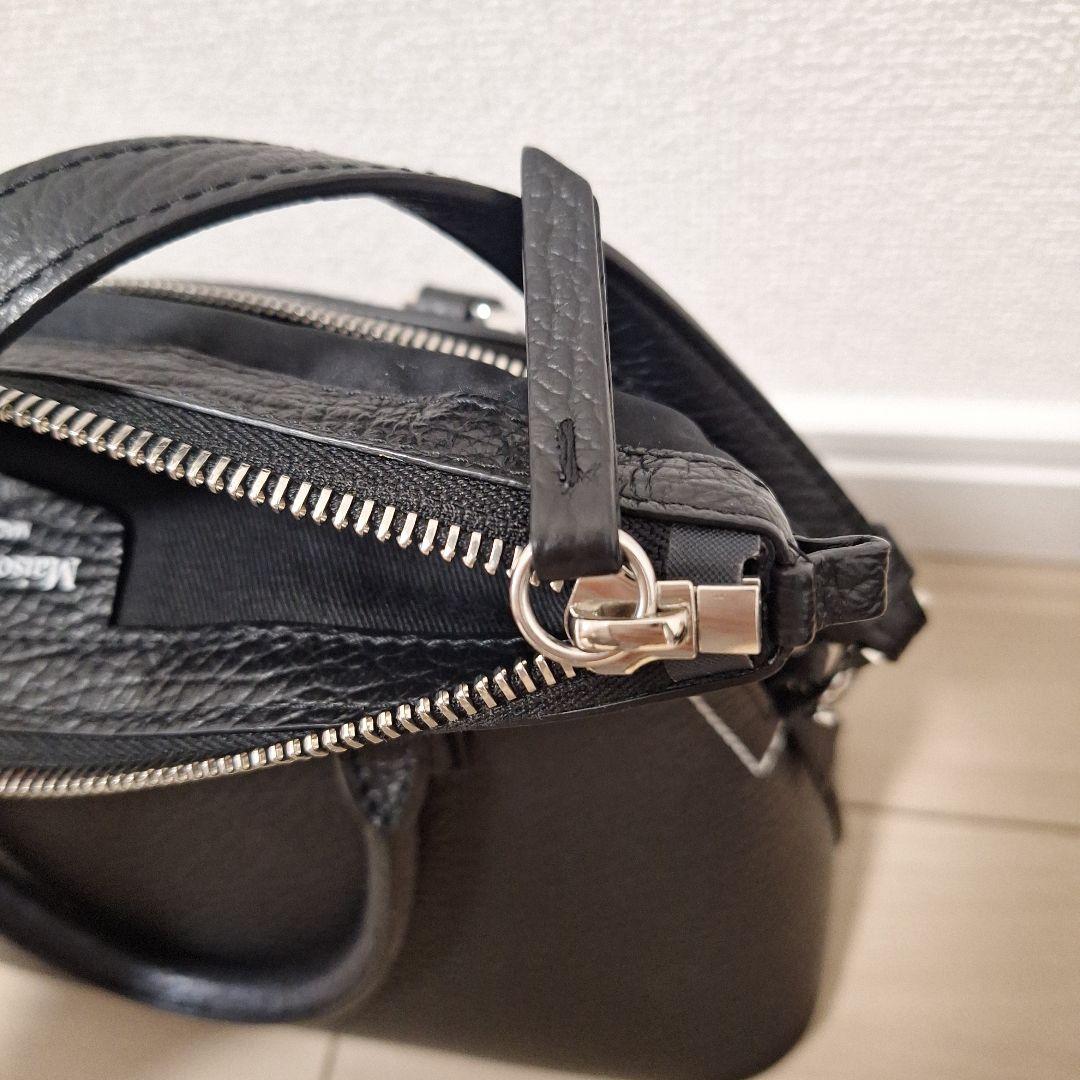 ちゃんり　Maison Margiels ブラックレザーハンドバッグ