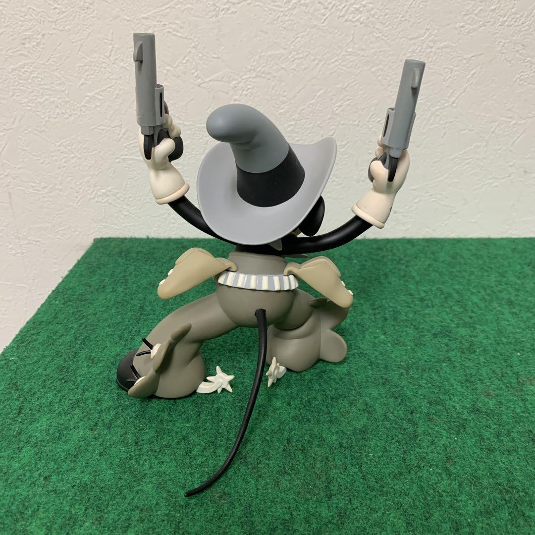 ミッキー フィギュアTWO-GUN MICKEY ミッキーの2丁拳銃 - メルカリ ミッキー フィギュアTWO-GUN MICKEY ミッキーの2丁拳銃 - メルカリ