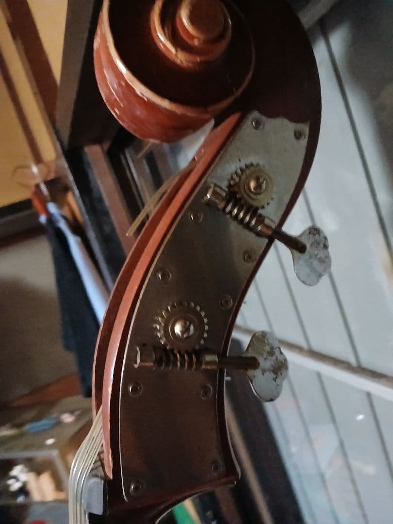 ウッドベースコントラバス