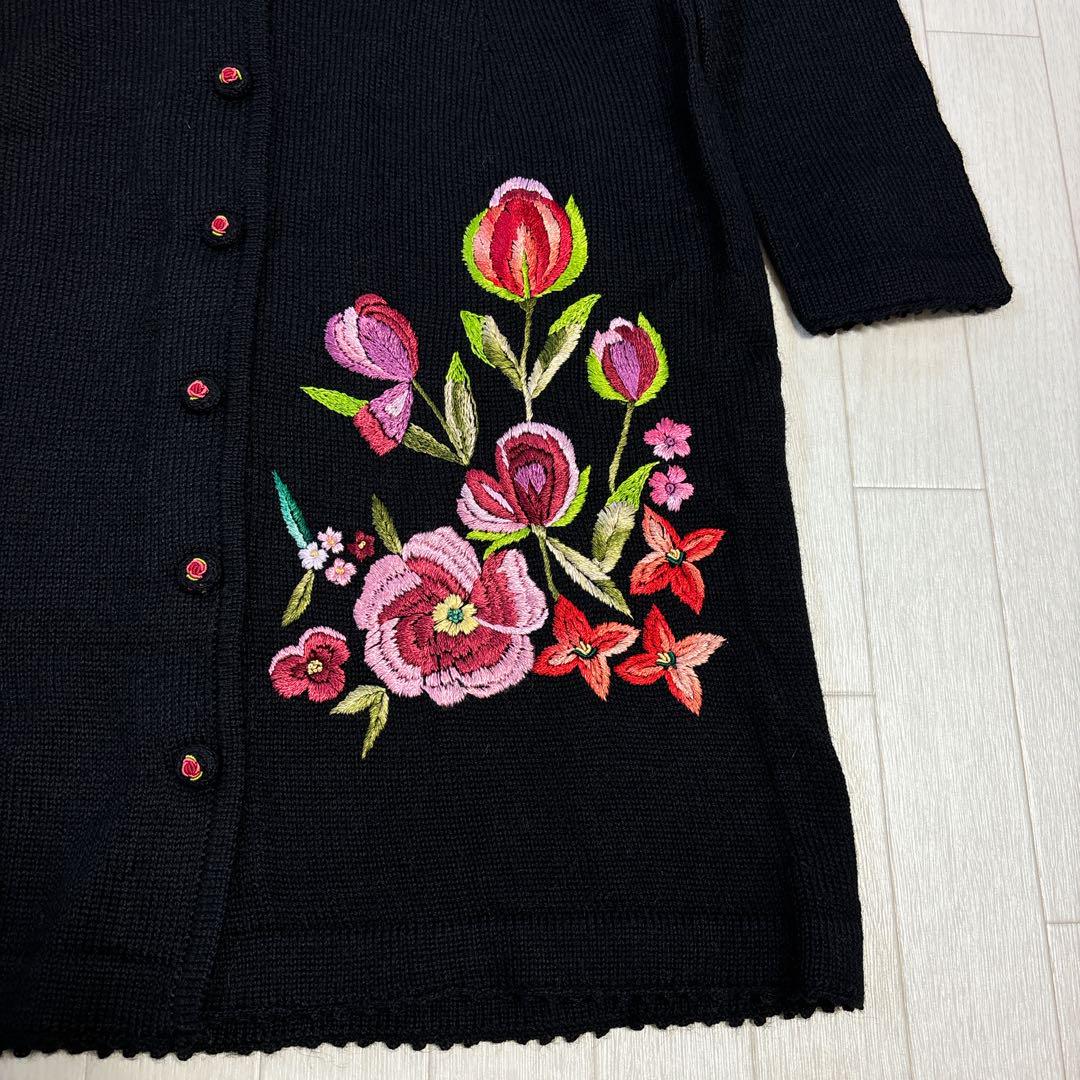 花刺繍 ニットカーディガン