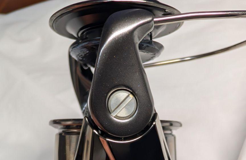 シマノ　管943FD 　24ツインパワー　C3000XG 本体のみ　日本製　美品