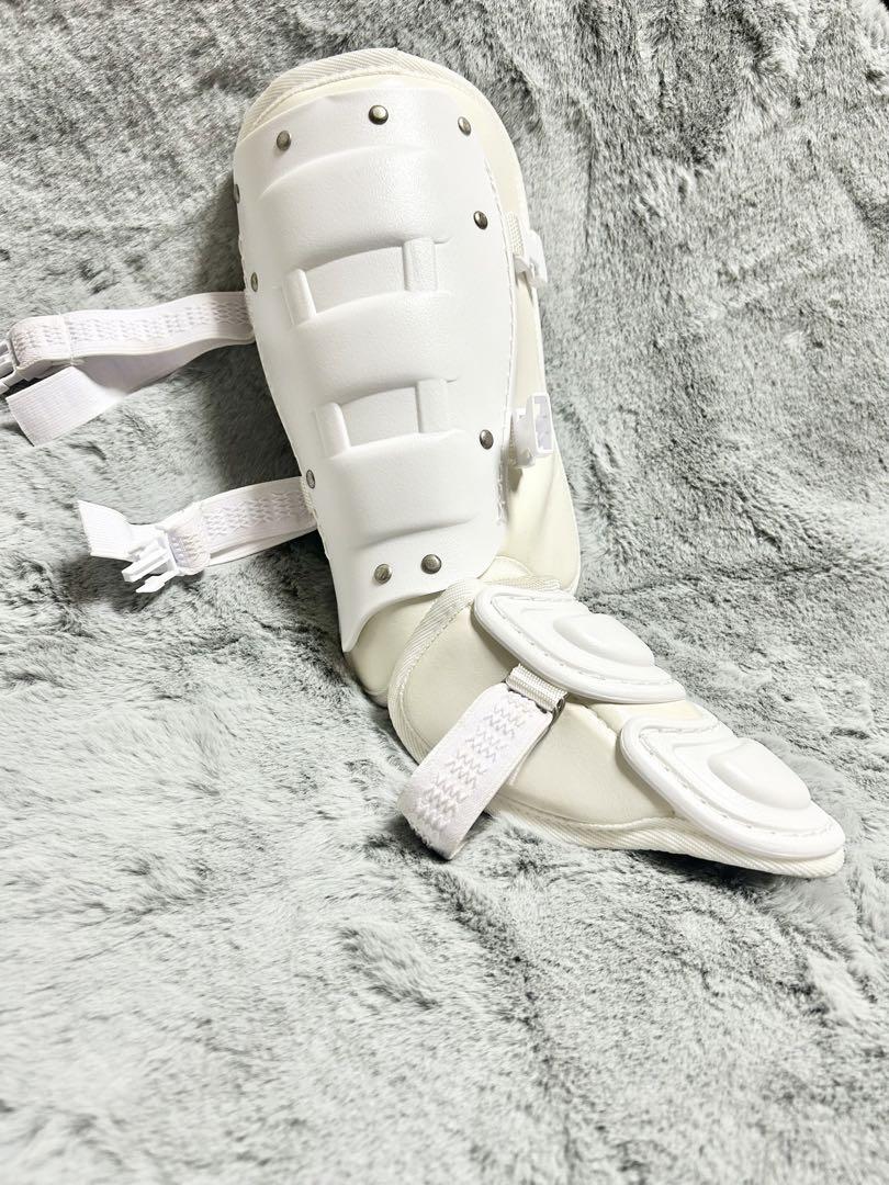 (新品未使用)エルボーガード  フットガード右打者用  ミズノ  野球