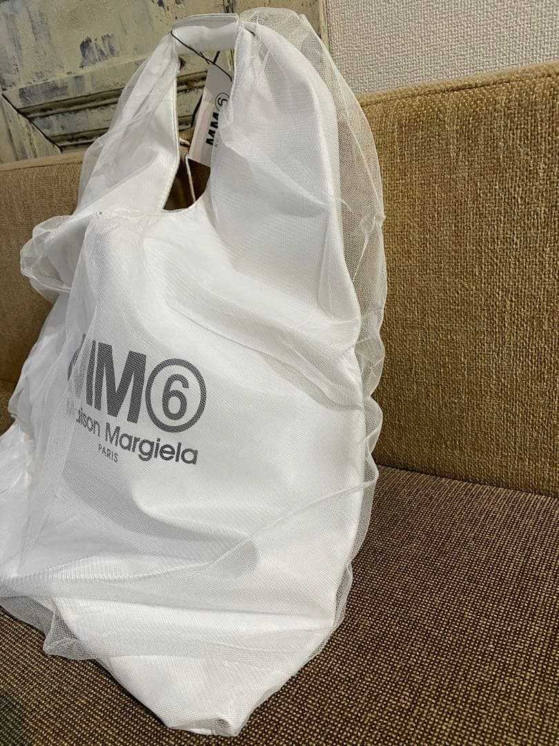 ◆新品♡格安◆MM6 メゾンマルジェラ トライアングル チュールバッグ　ホワイト メゾンマルジェラ トライアングル