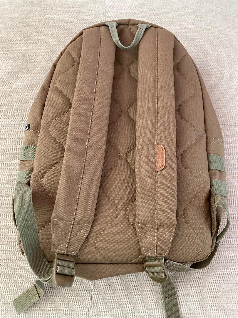 Herschel Supply＋ビームスコラボ　リュック（超美品）