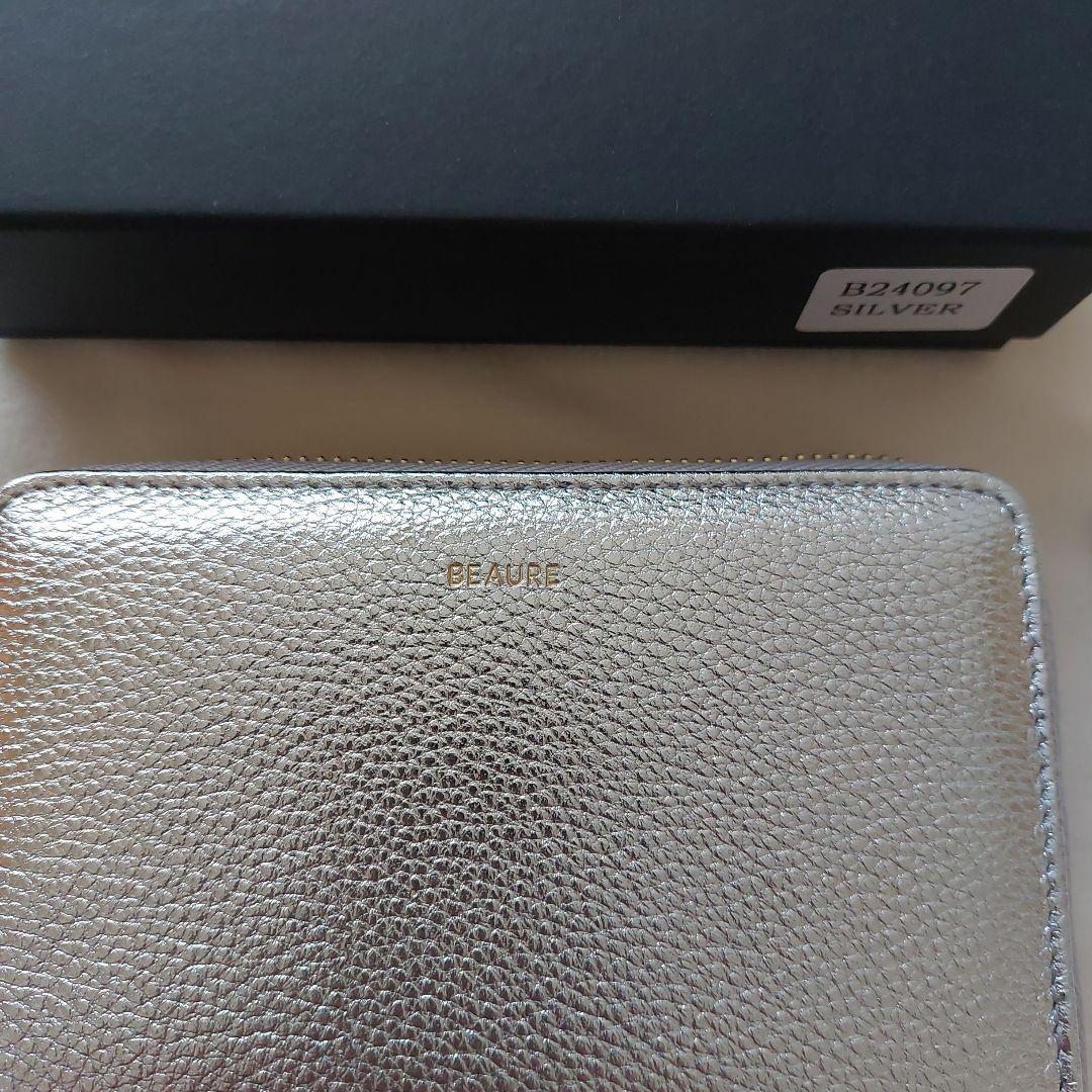 BEAURE シルバー レザー 財布 BEAURE シルバー 二つ折り財布 新品 未使用