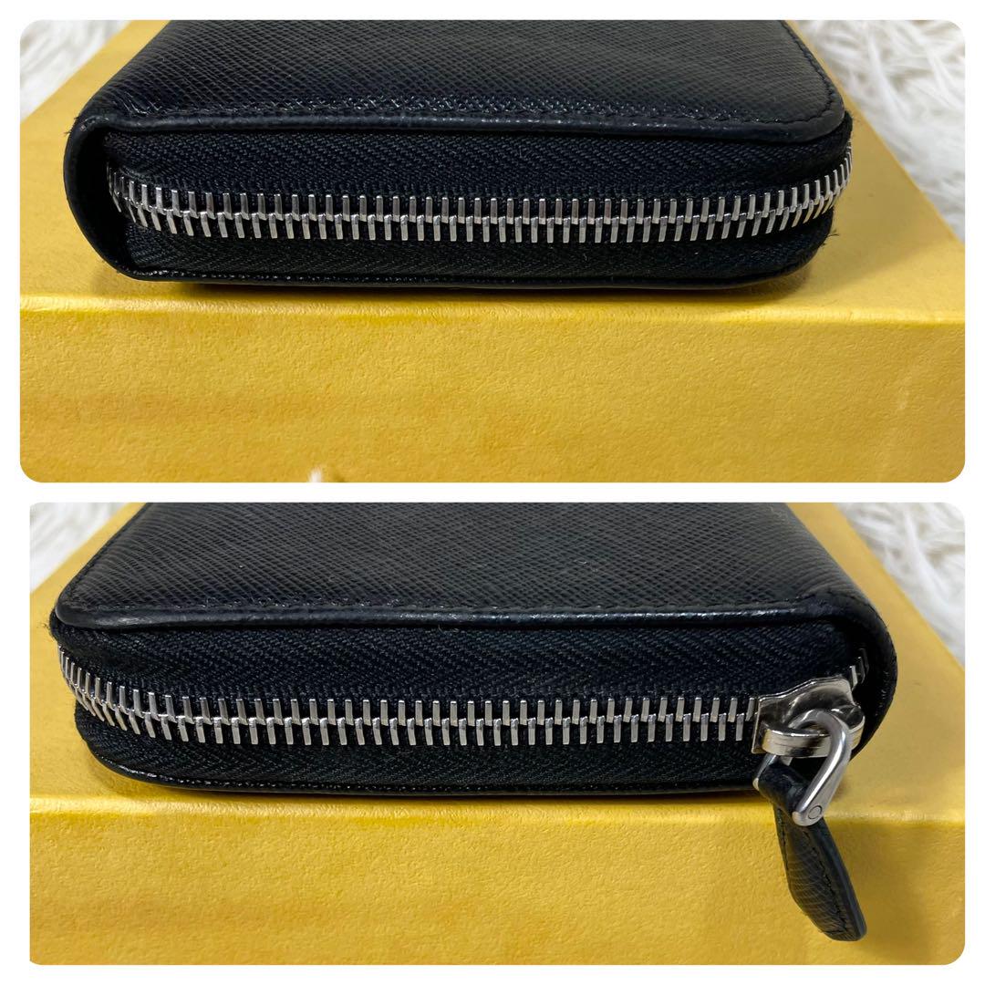PRADA プラダ　長財布　ラウンドファスナー　ブラック　サフィアーノ