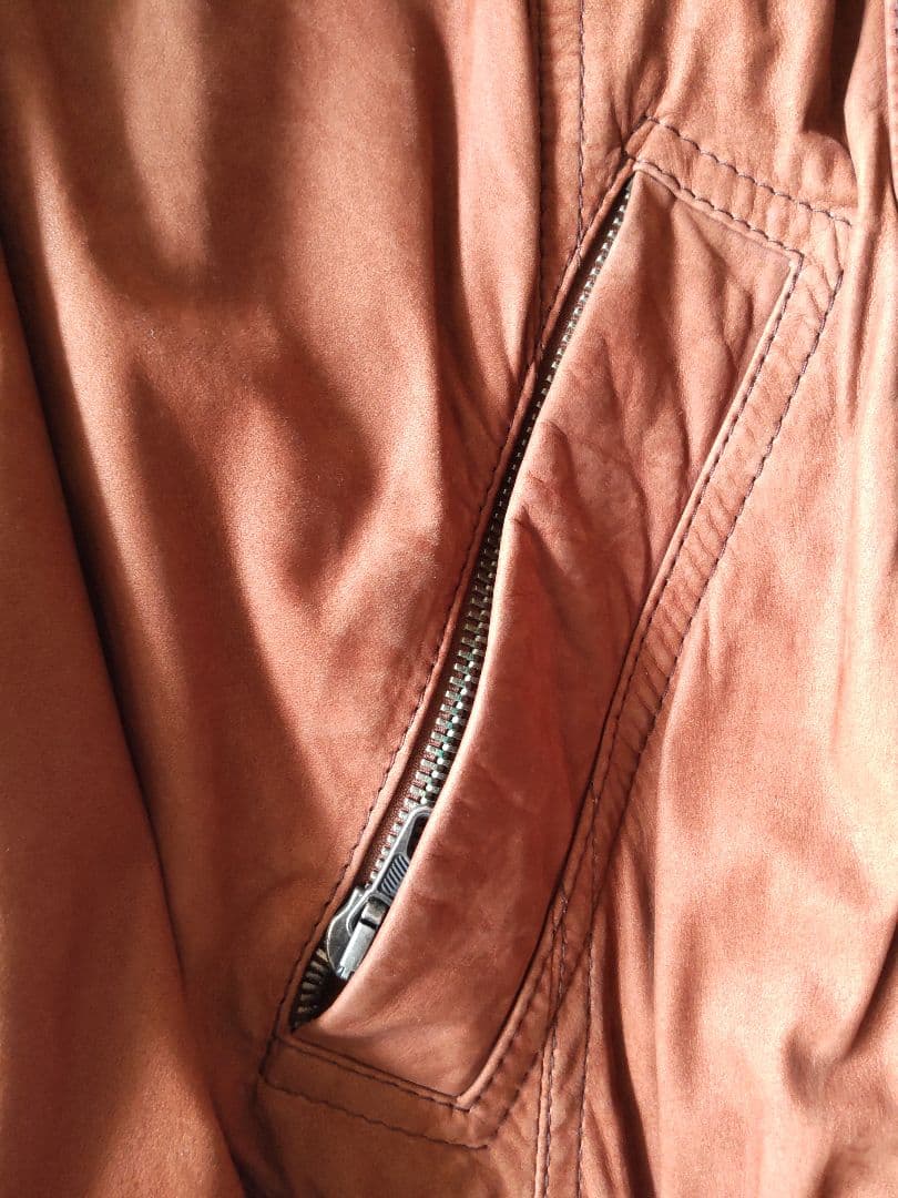 最高級本革　ハーフコート　Made in Italy　贅沢な造りデス　サイズ50