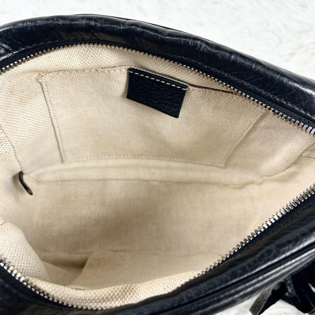 美品 GUCCI ソーホー スモールディスコ レザー ショルダーバッグ ブラック