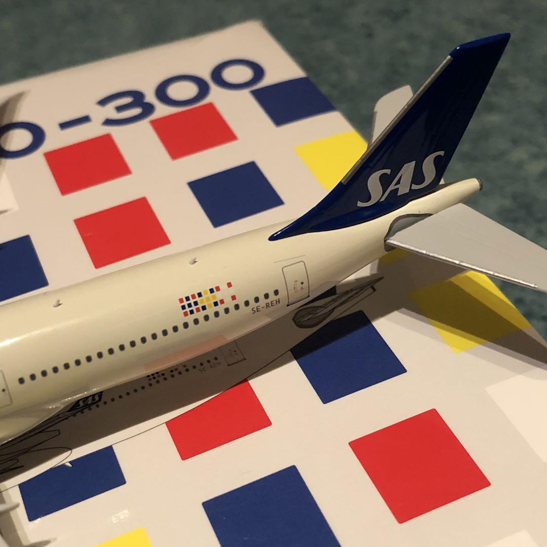 航空機・ヘリコプター SAS Scandinavian Airlines A330-300 1:400
