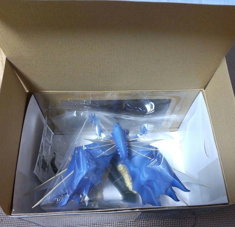 サタン 真・女神転生 リアルフィギュア5 プライズ(AMU-PRZ5087) Amazon.co.jp: 真・女神転生 リアルフィギュア5 サタン : おもちゃ