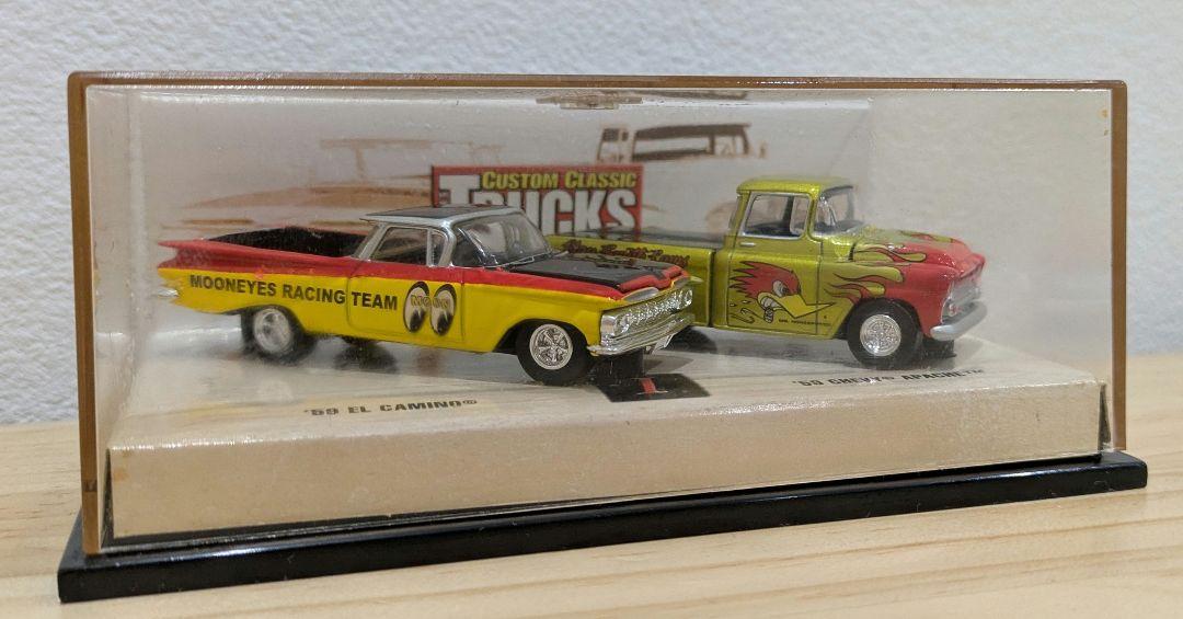 ミニカー Hot wheels TRUCKS