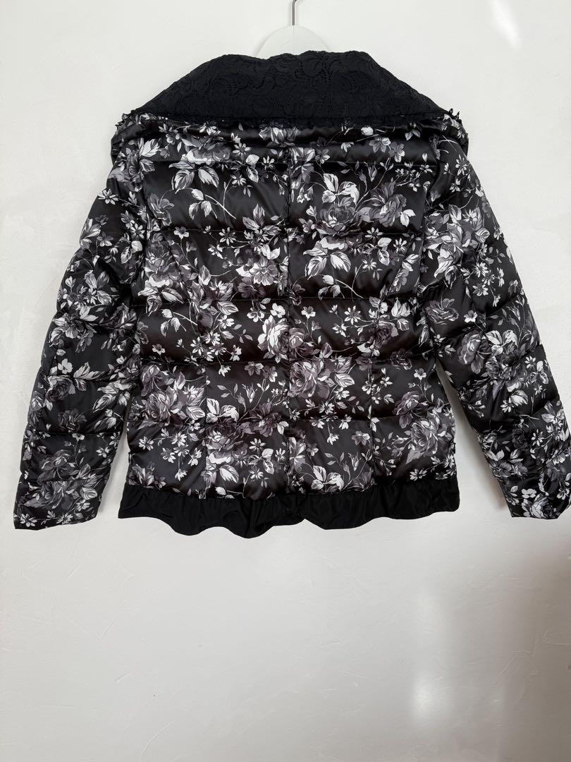 Super Beauty 花柄ダウンジャケット