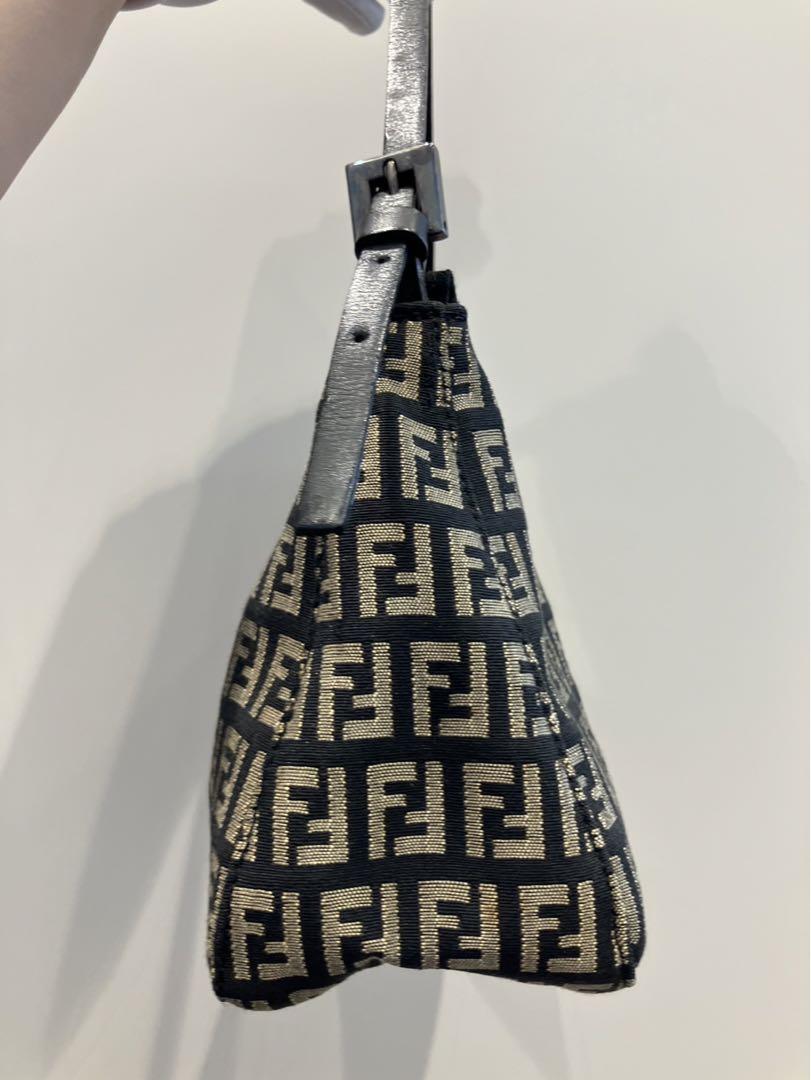 美品 FENDI フェンディ ズッキーノ ポーチ ハンドバッグ ミニバッグ