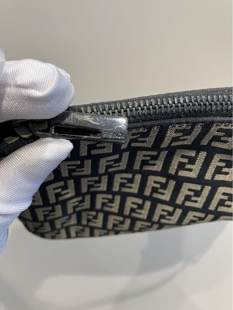 美品 FENDI フェンディ ズッキーノ ポーチ ハンドバッグ ミニバッグ