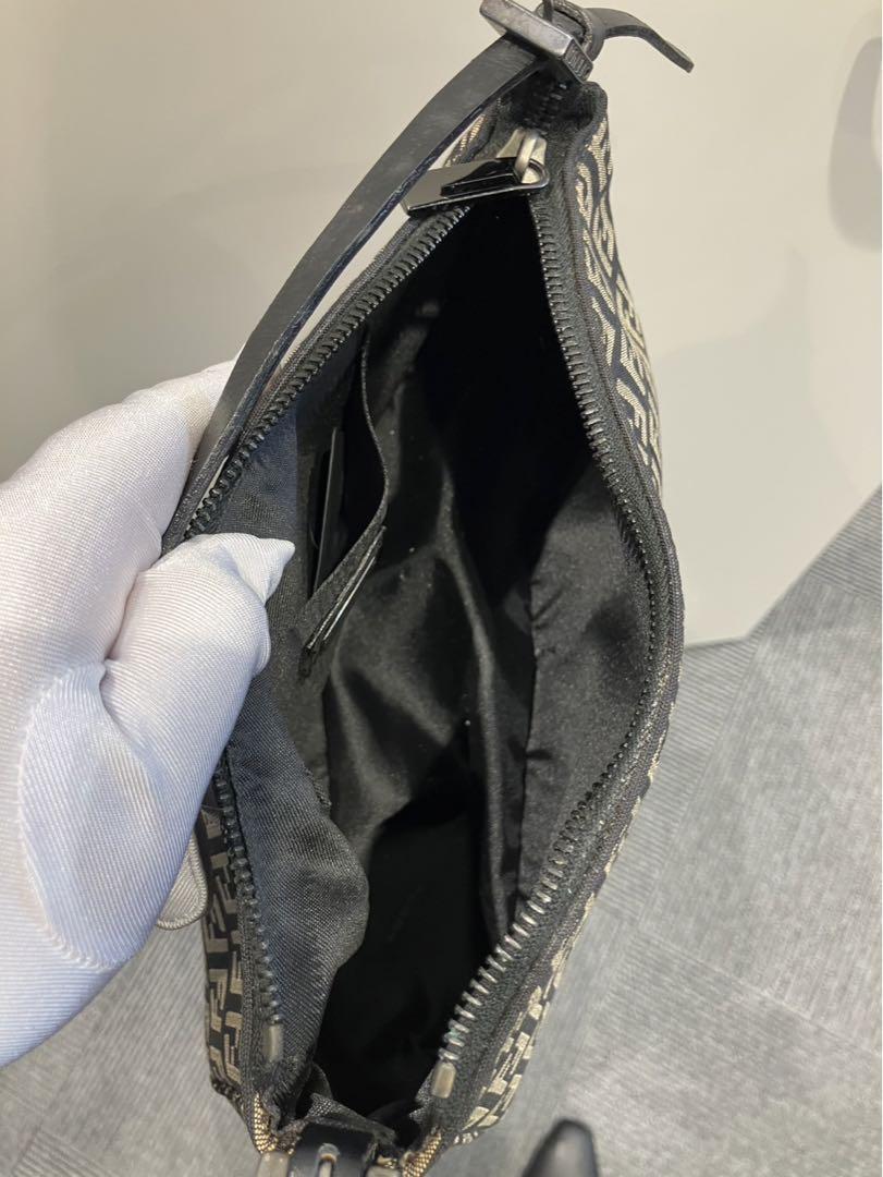 美品 FENDI フェンディ ズッキーノ ポーチ ハンドバッグ ミニバッグ