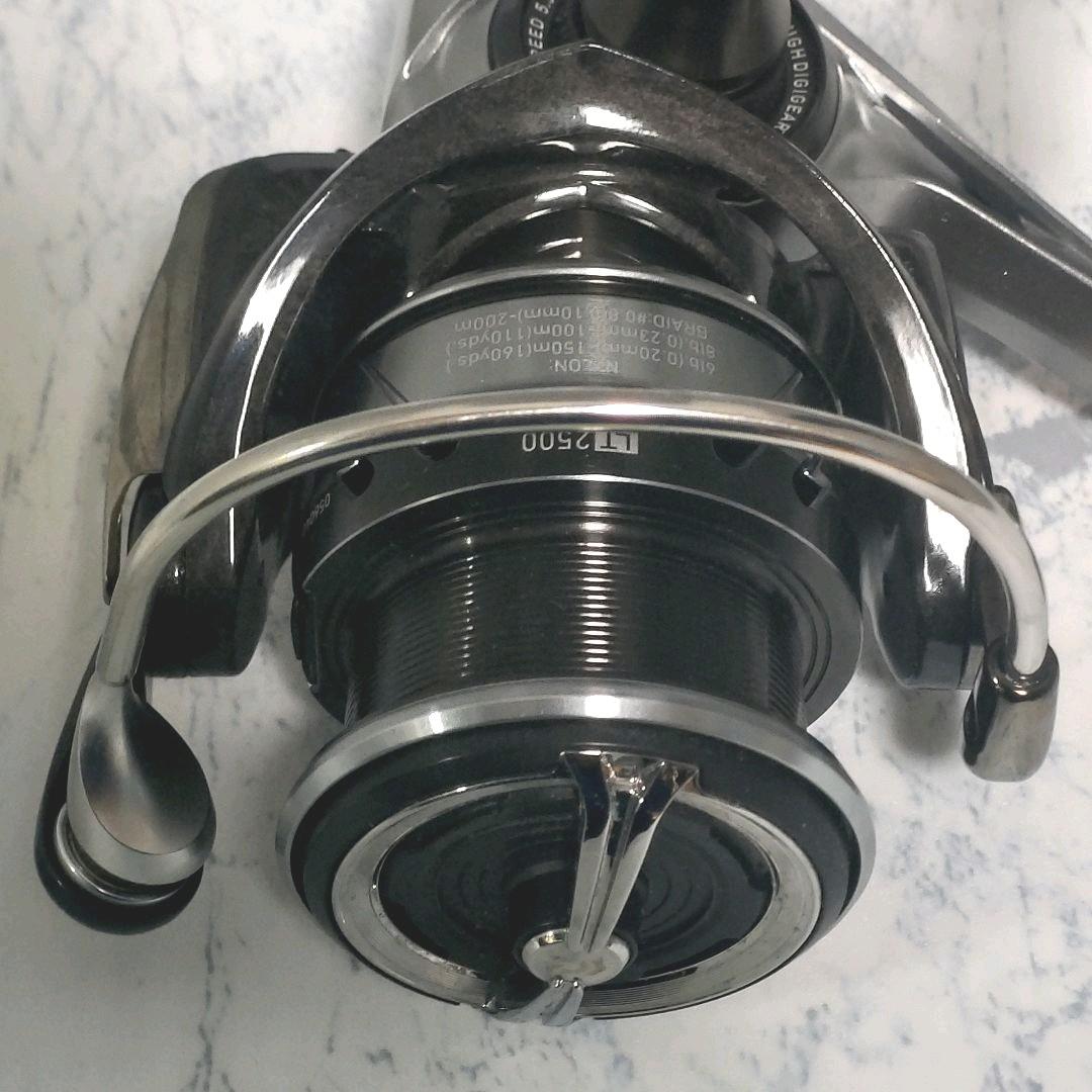 即日発送 DAIWA 18 CALDIA LT 2500 カルディア 美品 jRGhi-m70149045100 在庫大特価