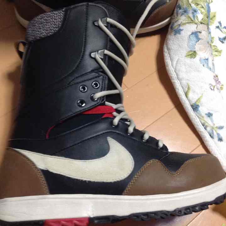 メルカリ Nike スノーボード ブーツ 27 0 ブーツ 男性用 150 000 中古や未使用のフリマ メルカリ Nike スノーボード ブーツ 27 0 ブーツ 男性用 150 000 中古や未使用のフリマ