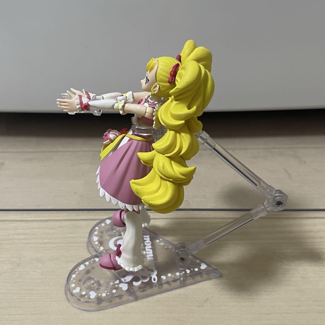 ふたりはプリキュア Figuarts フィギュアーツ シャイニールミナス Amazon.co.jp: S.H.フィギュアーツ ふたりはプリキュアMaxHeart