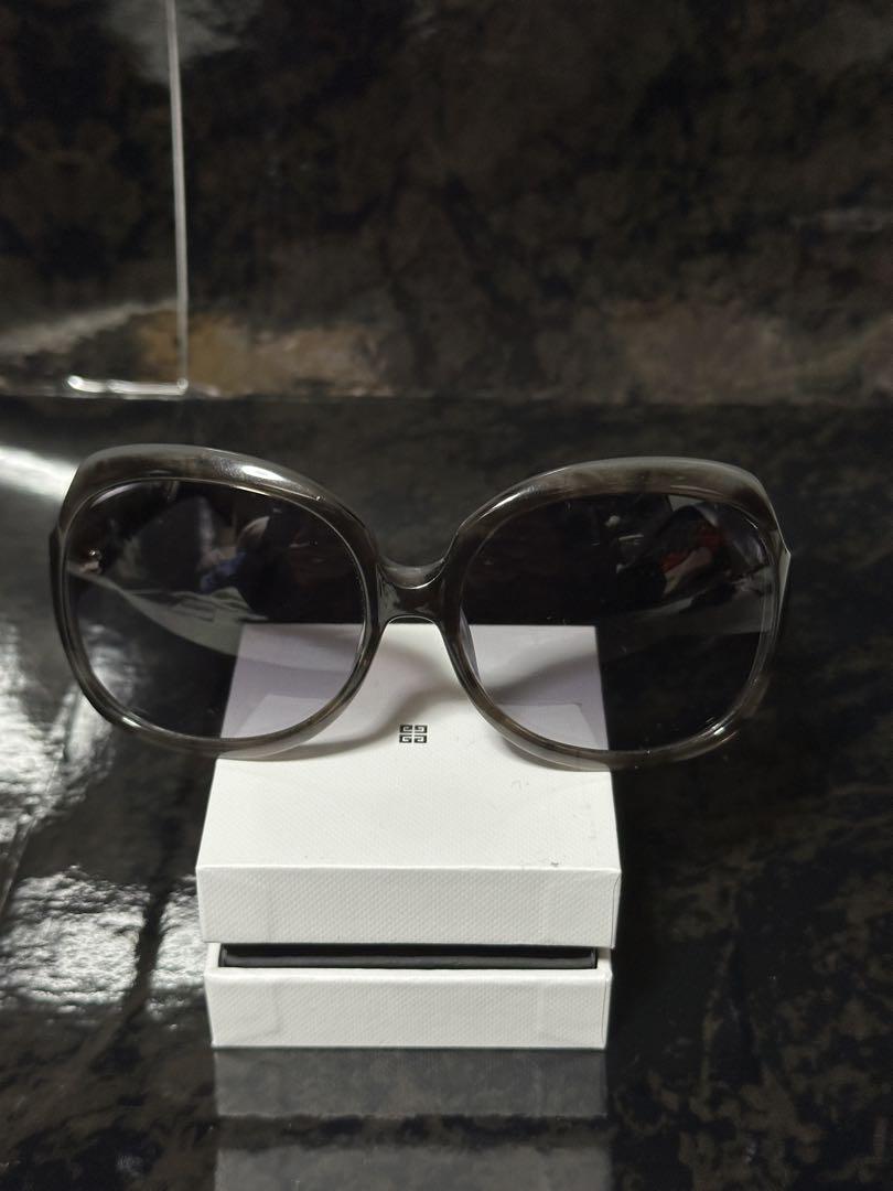 小物 Miu Miu 00s Logo Sunglasses Miu Miu 00s Logo Sunglasses | eBay